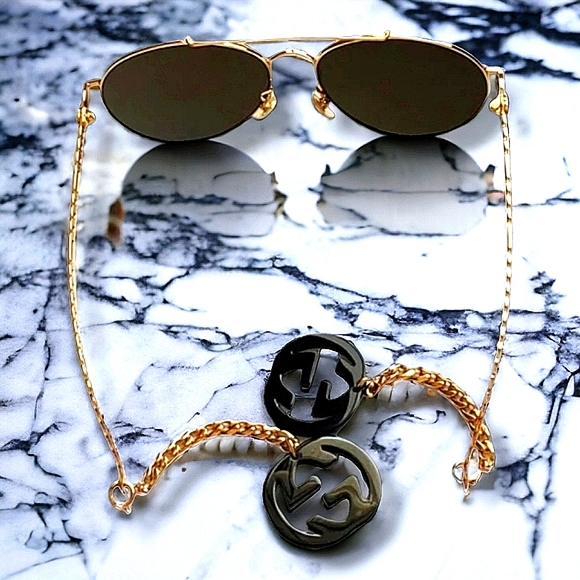 NWOT Gucci Gold Chain Metal Frame Black GG Logo Charm Sunglasses Case & COA main image 5